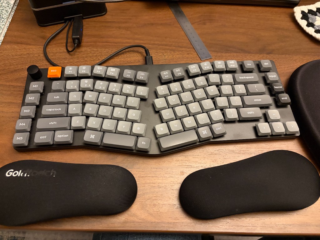 Keychron K15 Max Alice-layout keyboard with low-profile keycaps and an orange escape key